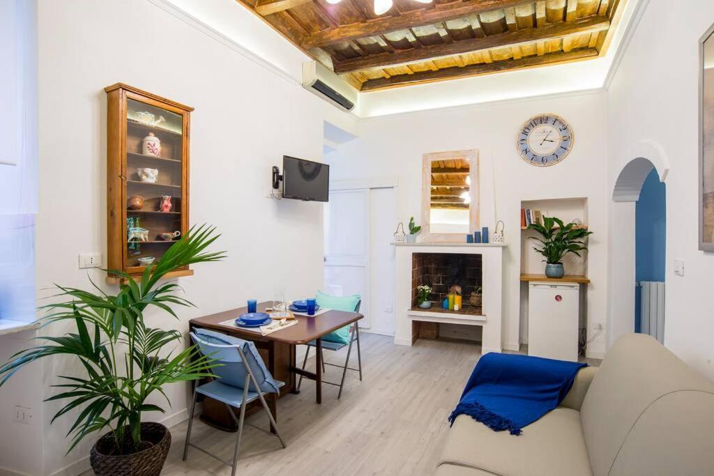 Colosseum/Panisperna Nina Apartament With Terrace Рим Екстериор снимка