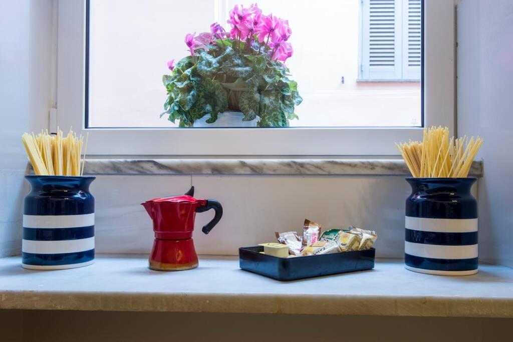 Colosseum/Panisperna Nina Apartament With Terrace Рим Екстериор снимка